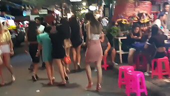 Del 1: Walking Street Pattaya Thailand: Gennemsigtig Outfit Samling