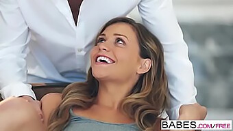 Mia Malkova E Richie Black In Una Sessione Hardcore Selvaggia Con Una Intensa Scopata Di Figa E Sborrata