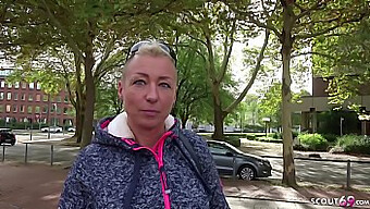 Sexul Anal Intens Al Milf Mandy Cu Un Herghelie German Pentru Bani