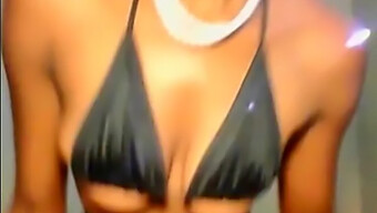 Gorgeous Ebony Woman Enjoys Herself On Webcam With Piercing